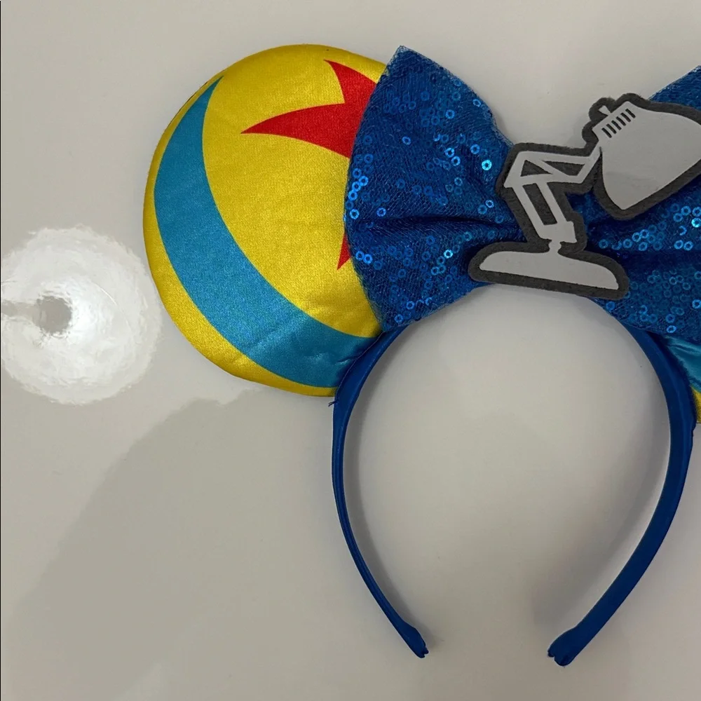 Disney PIXAR Luxo Jr. Lamp And Pixar Ball MINNIE MOUSE Ears Headband